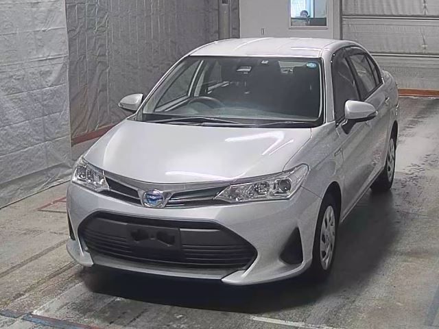 2521 Toyota Corolla axio NKE165 2018 г. (HERO)